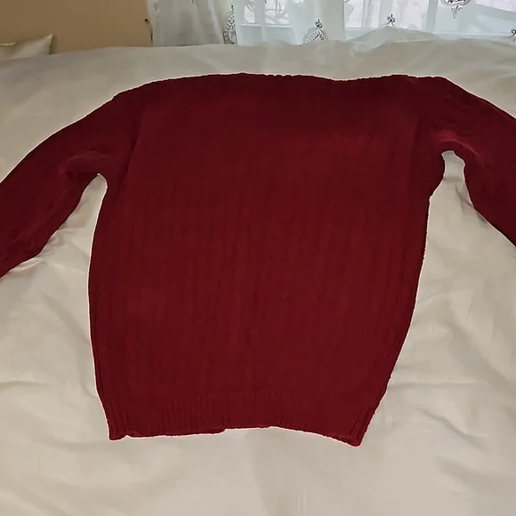 Vintage Red Sweater - Picture 14 of 14